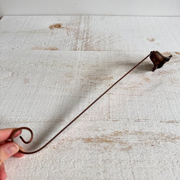 Vintage Copper Candle Snuffer with Twisted Handle - Picture 3 of 8